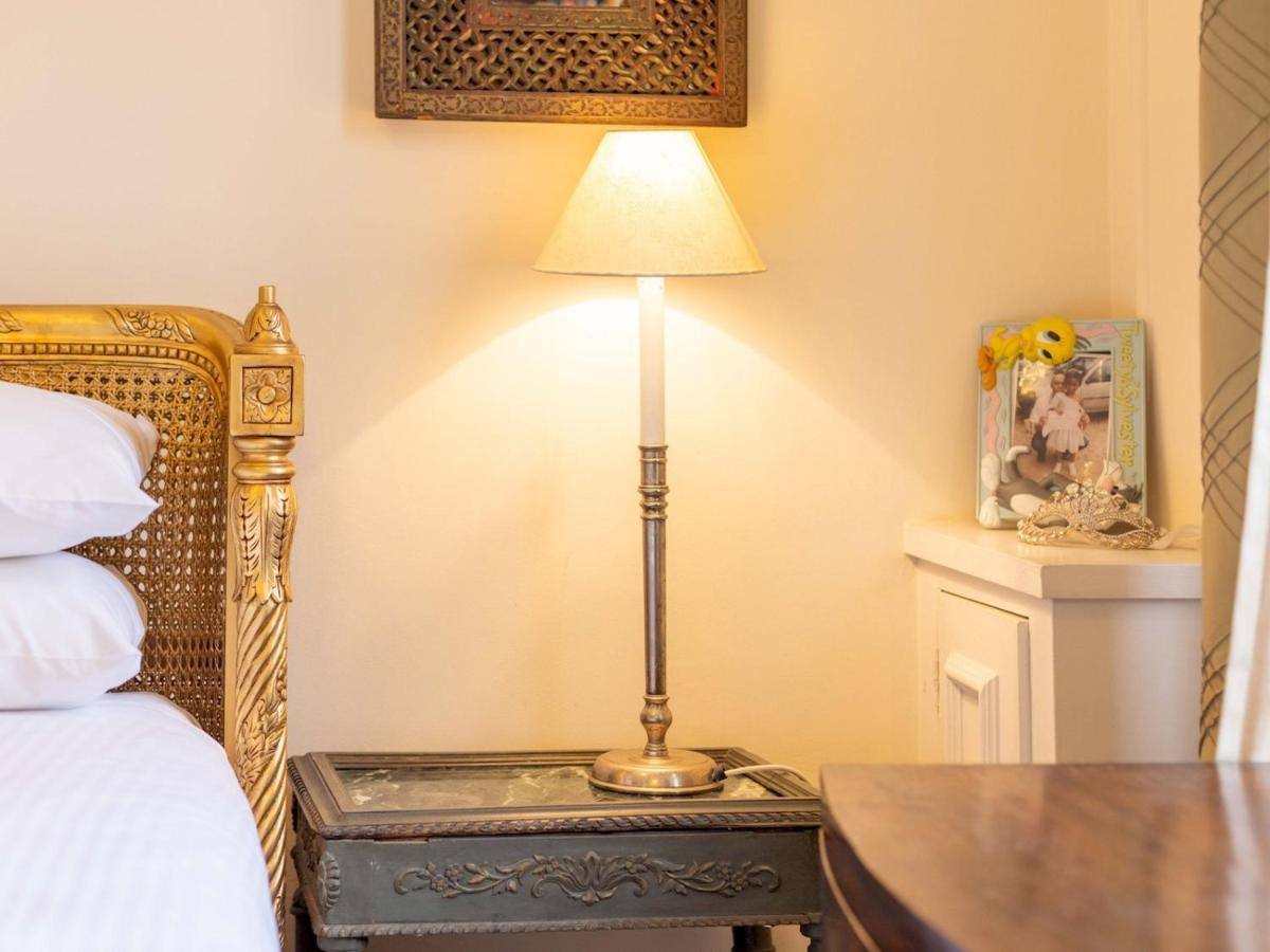 Pass The Keys Split-Floors Antique Apartment In Portobello Road London Exterior foto
